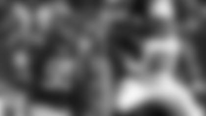 710x380-20160315-chandler_jones_jonathan_cooper.jpg