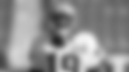 twitter_912x512mitchell.jpg