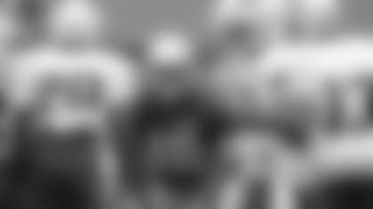 garoppolo-huddle16050.jpg