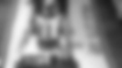 201602127-eti-blanket-crocheter-385x500px.jpg