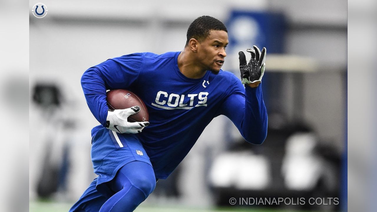 Colts' Brandon Williams nearly chose hoops before football stardom.