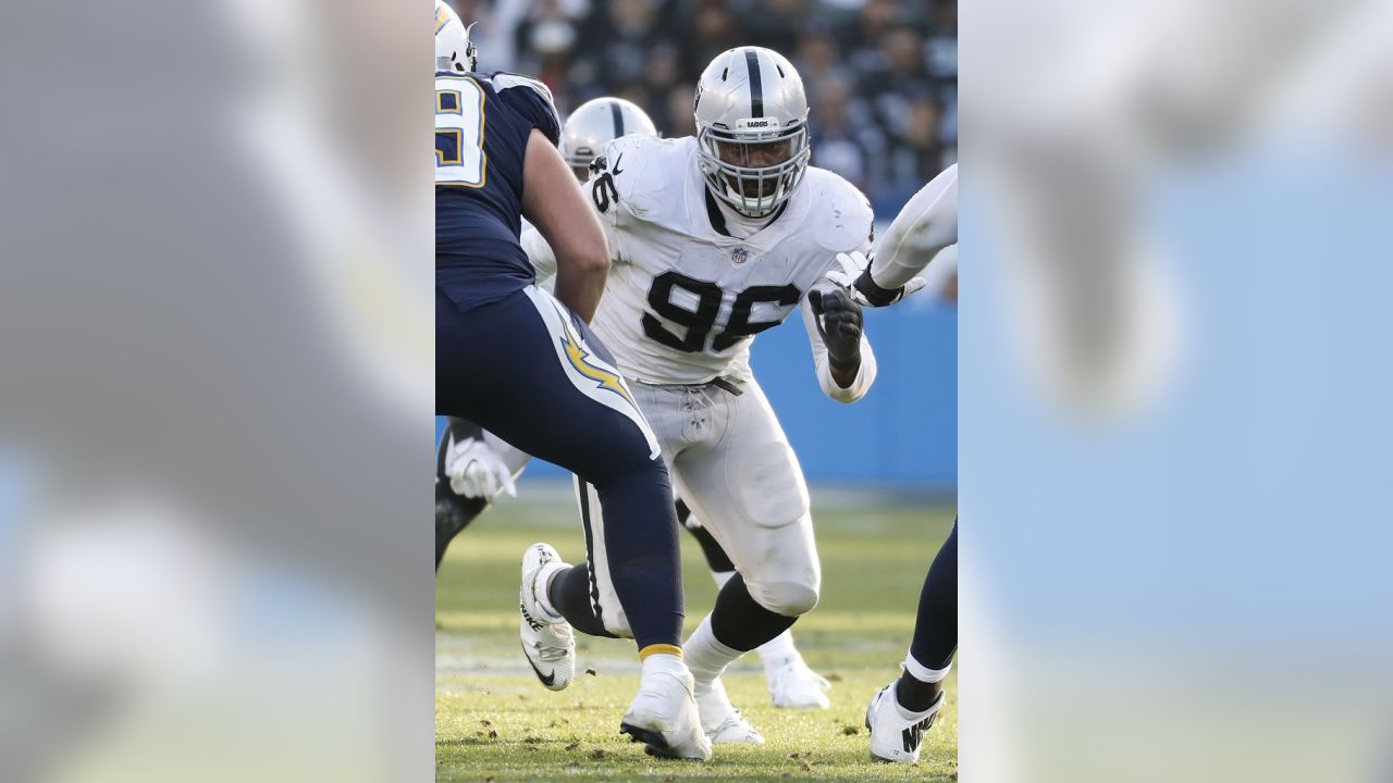 Report: Colts Free Agent DL Denico Autry Signs with Titans to a 3