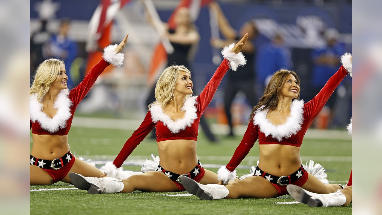 cheerleaders in santa outfits