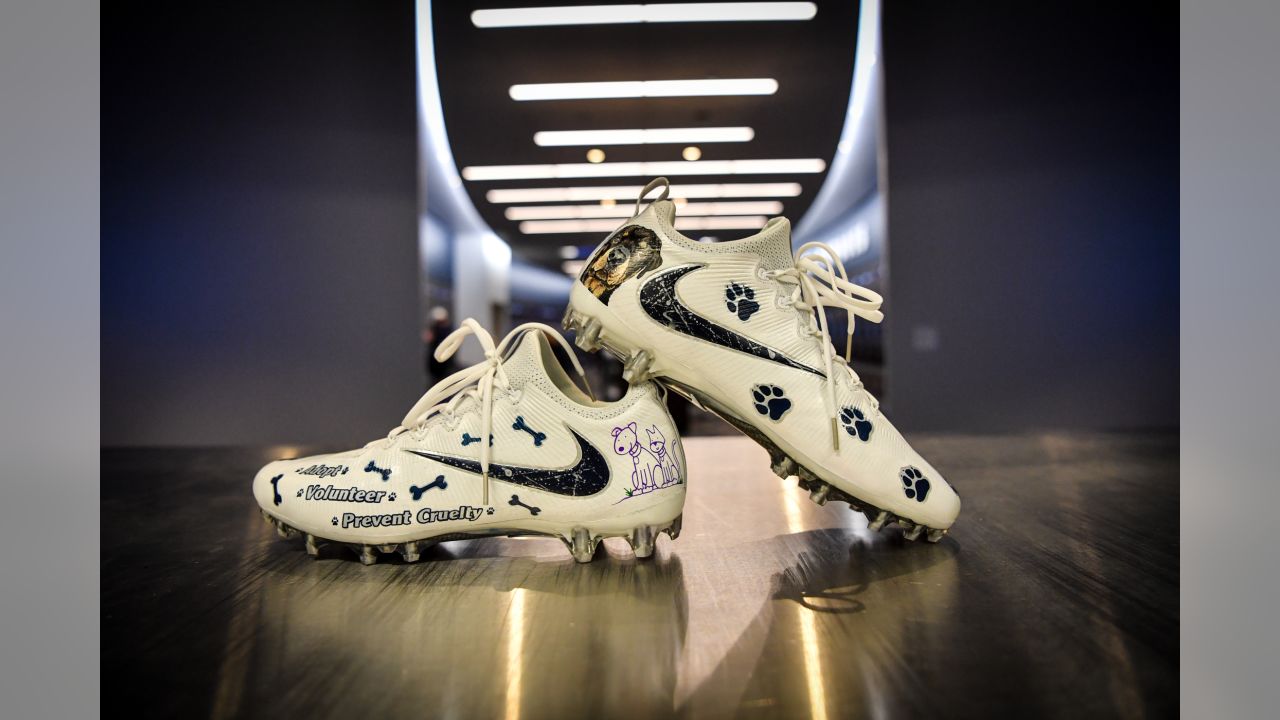 Justin Jefferson Gifted Custom 'Griddy' Cleats At Youth Football Camp