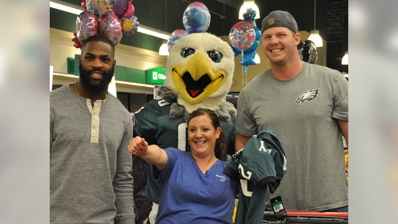 SWOOP in to your local ACME Markets - Philadelphia Eagles