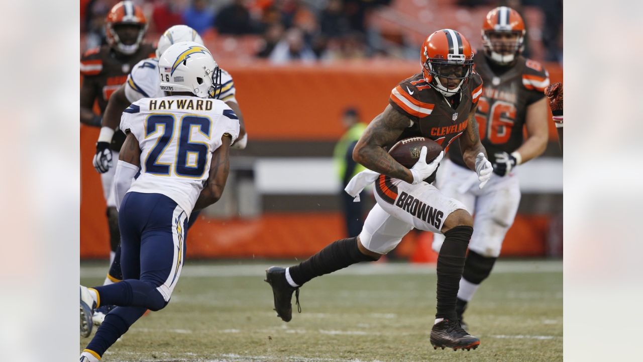 Several Browns Players Change Jersey Numbers, Including WR Terrelle Pryor  to No. 17 - Dawgs By Nature