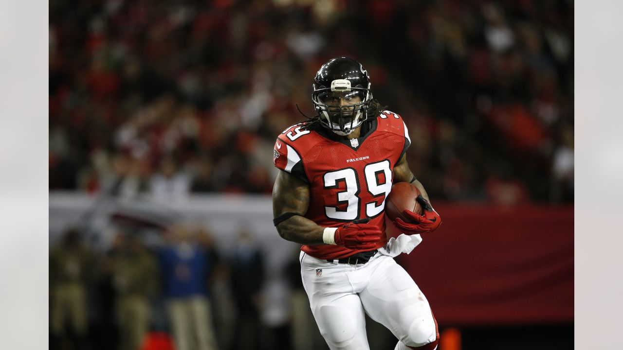 NFL: Ex-St Louis running back Steven Jackson signs for Atlanta