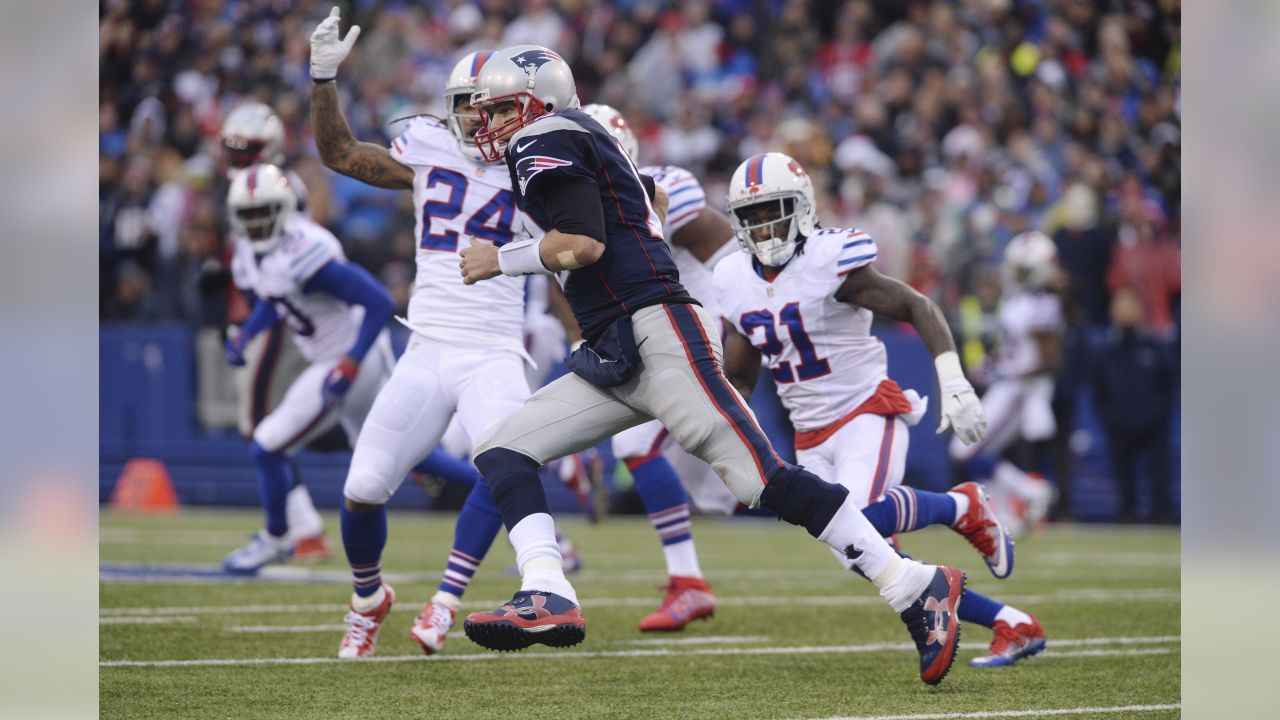 Brady throws 4 TDs in Patriots 41-25 win over Buffalo Bills