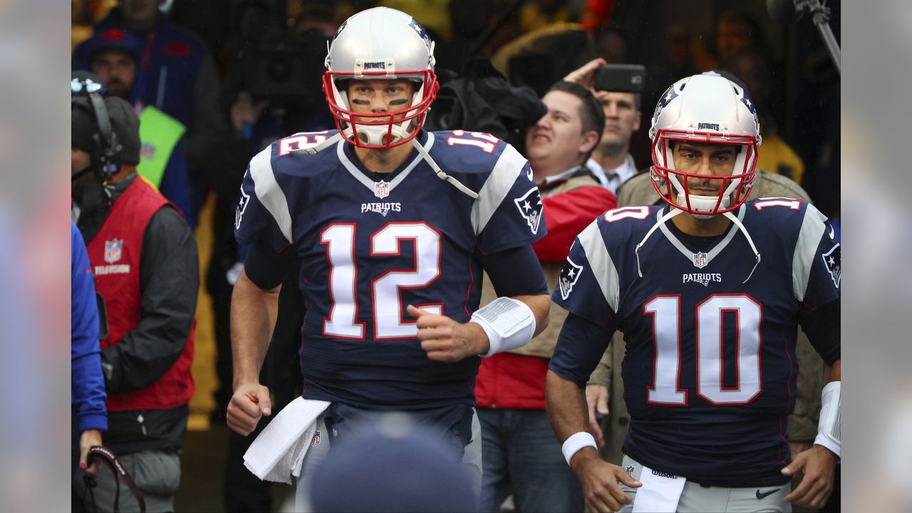 Tom Brady throws four TDs to lift New England Patriots to 45-24