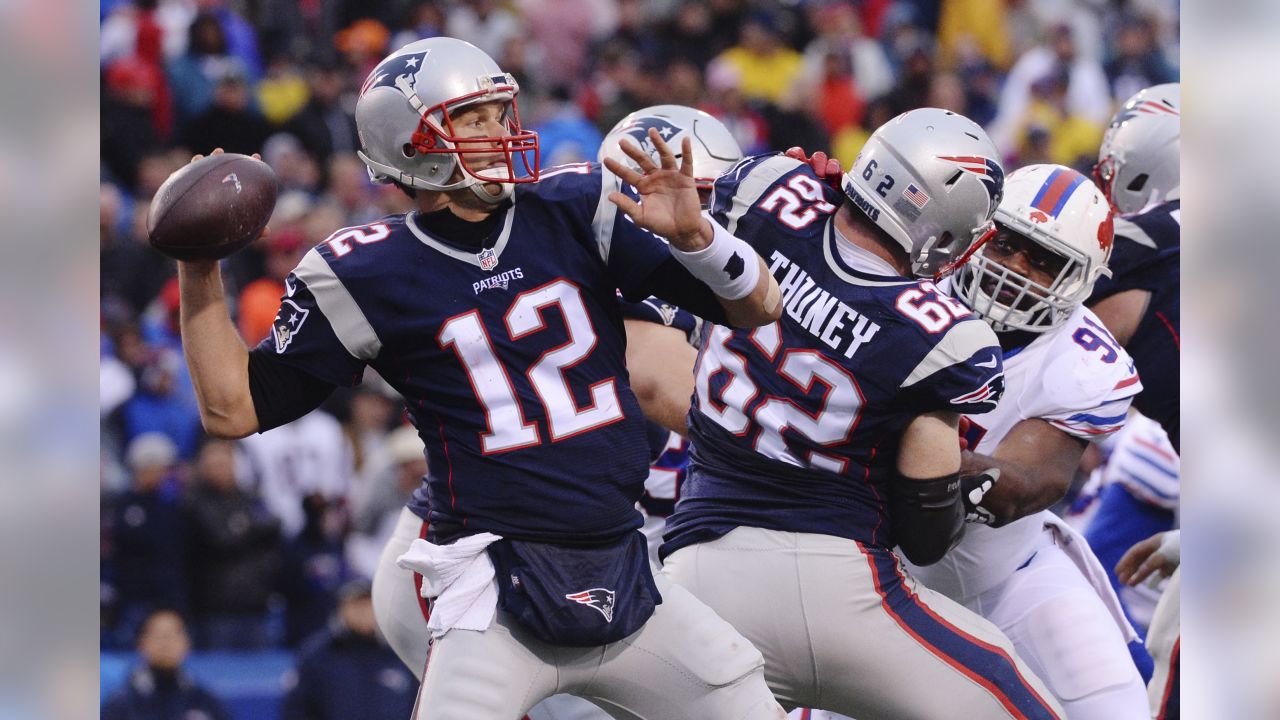 Tom Brady: New England Patriots owner Robert Kraft 'praying' quarterback  stays, NFL News