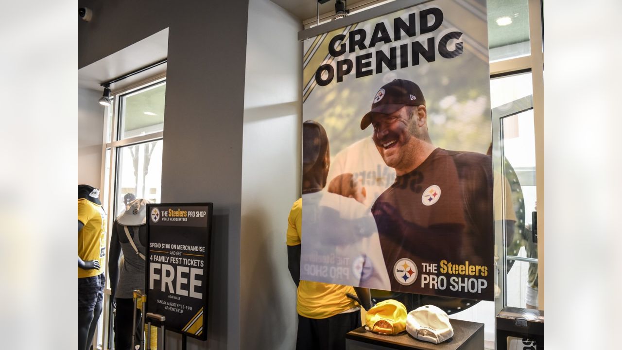 PHOTOS: The Steelers Pro Shop opens at the Tanger Outlets