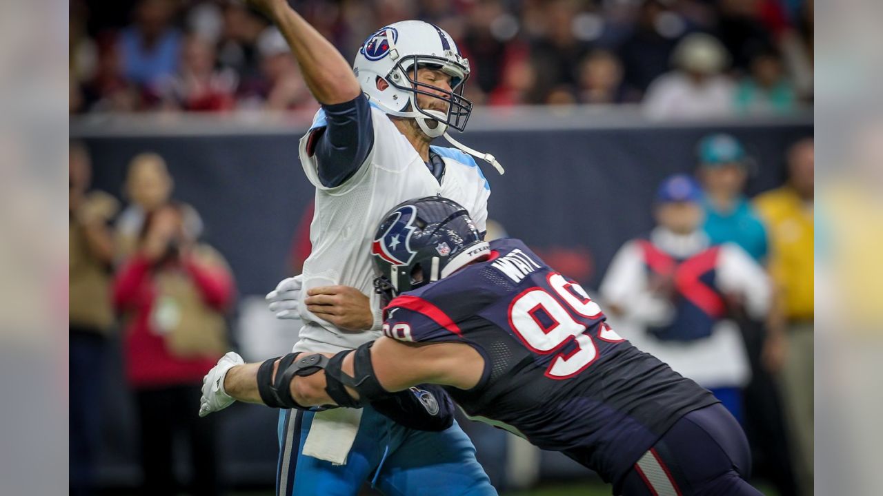 Breakfast J J Watt Surprises Chicharito Mexico