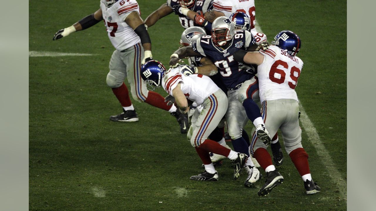 Some interviews after Super Bowl XLII seemed to suggest that Eli Manning  should have been called down before throwing what we now call the David  Tyree catch. Do you agree? Are there