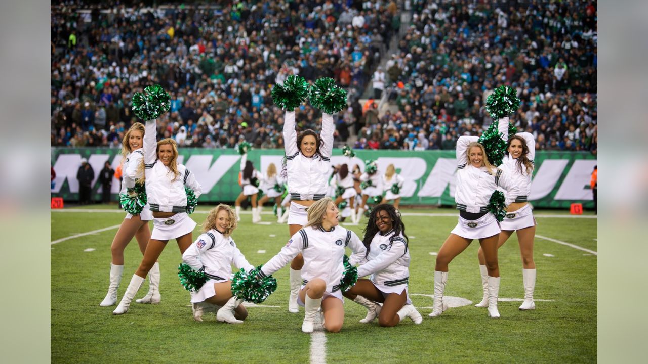 Reidsville alumna earns a spot on New York Jets Flight Crew