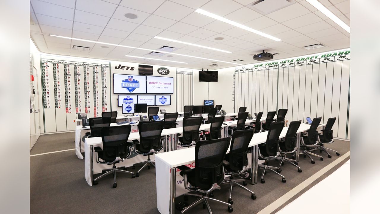 Take a look inside the New York Giants' draft room