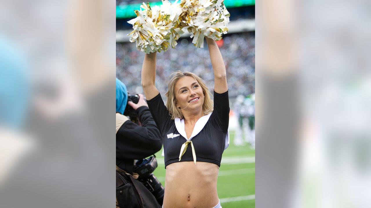 Gallery  Top Photos of Jets Flight Crew Member Sam at the 2022