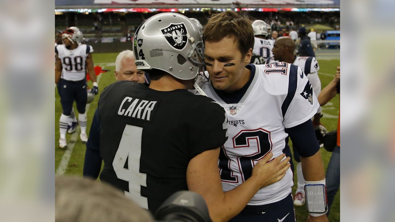 2017 Mexico Games: Patriots vs Raiders