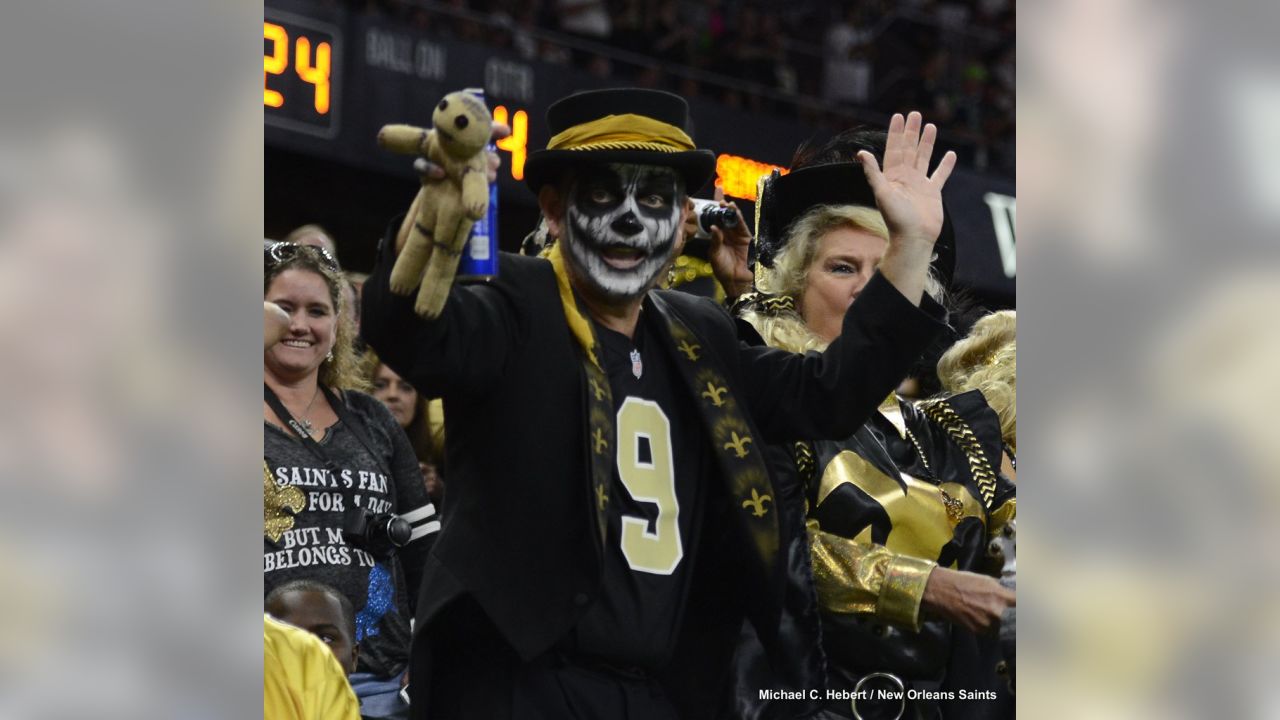 Best Of Saints Festive Fan Costumes