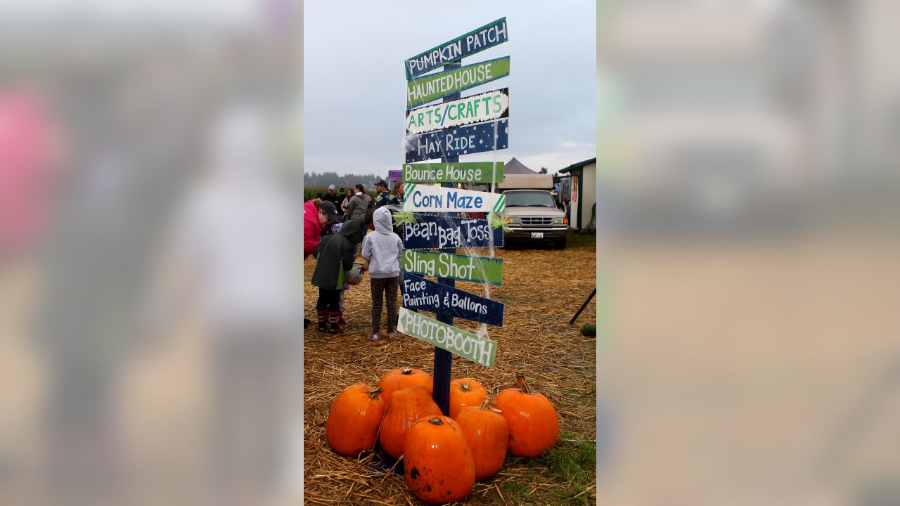 Photo Gallery Generation 12 Kids Club Pumpkin Patch