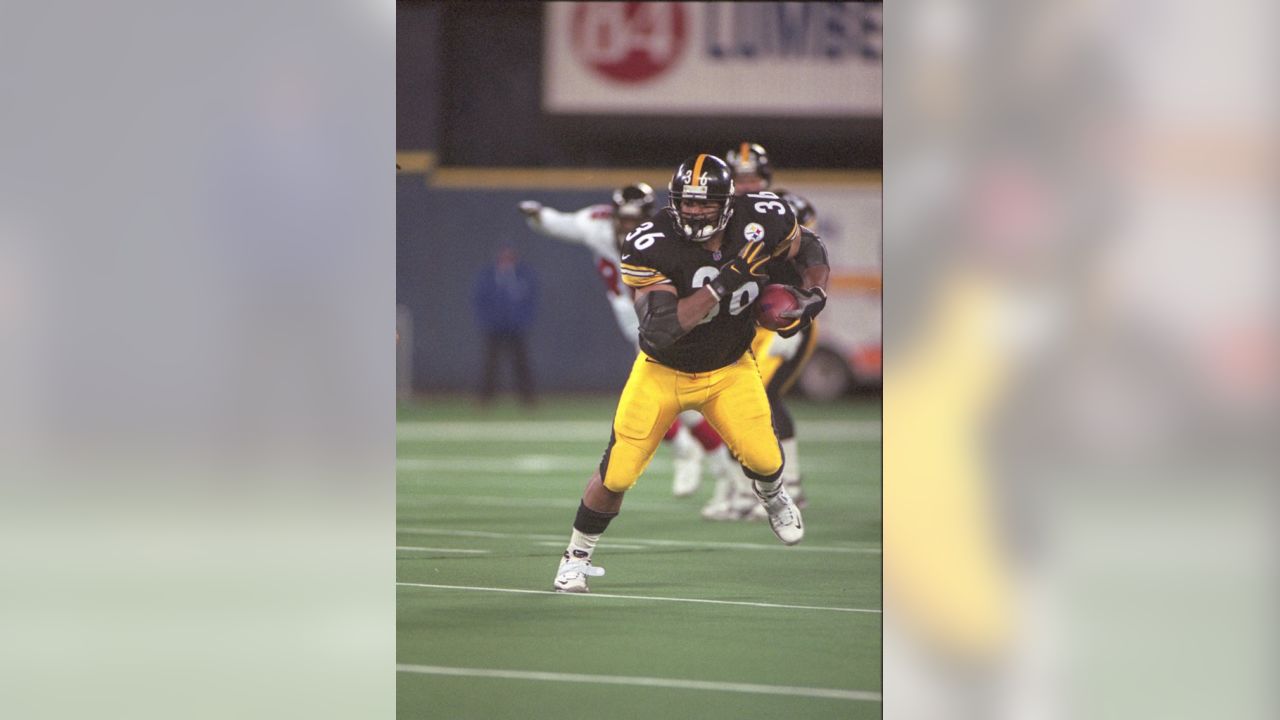 NFL - Gladys Bettis, mother of The Pittsburgh Steelers Hall of Fame running  back Jerome Bettis, leads a pre-game cheer for Breast Cancer Awareness.