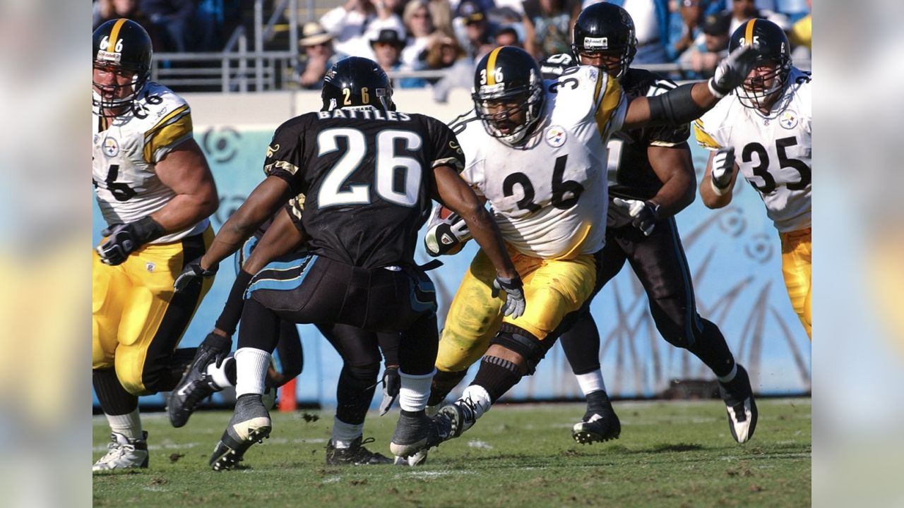 Pitsburgh Steelers running back Jerome Bettis with his mother