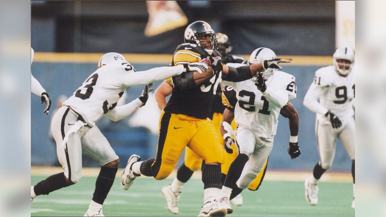 NFL - Gladys Bettis, mother of The Pittsburgh Steelers Hall of Fame running  back Jerome Bettis, leads a pre-game cheer for Breast Cancer Awareness.