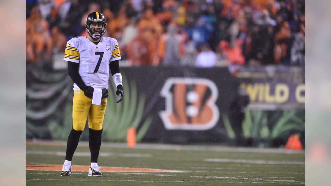 Ryan Shazier's Injury Status Is Still Unclear, But It Looks Dire