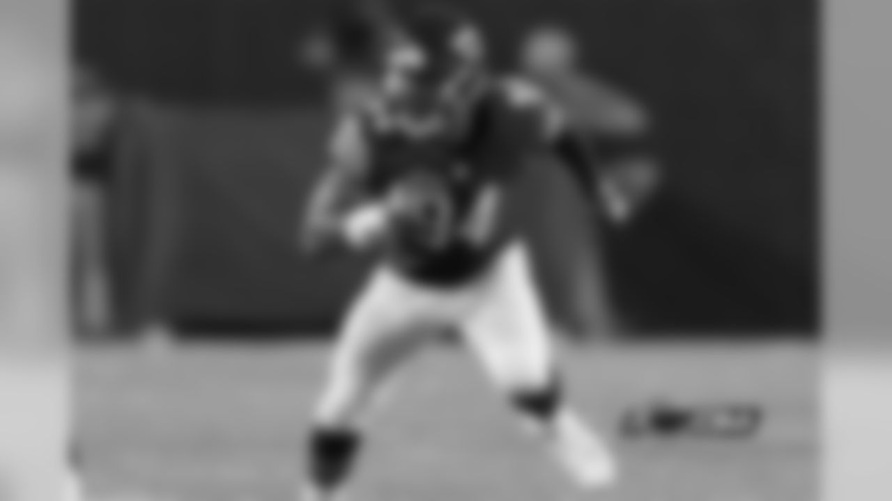 OLB Leonard Floyd