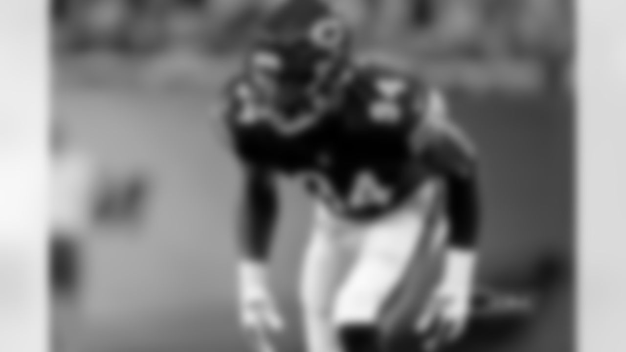 LB Leonard Floyd