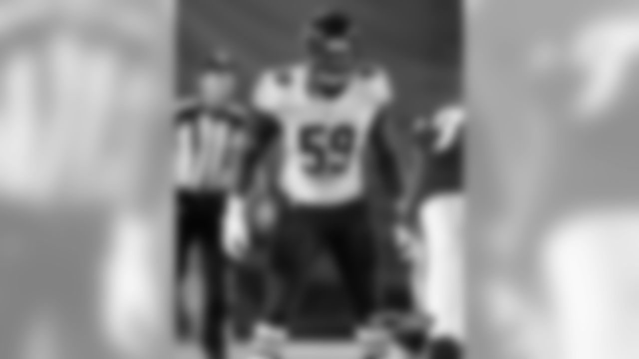 LB Christian Jones