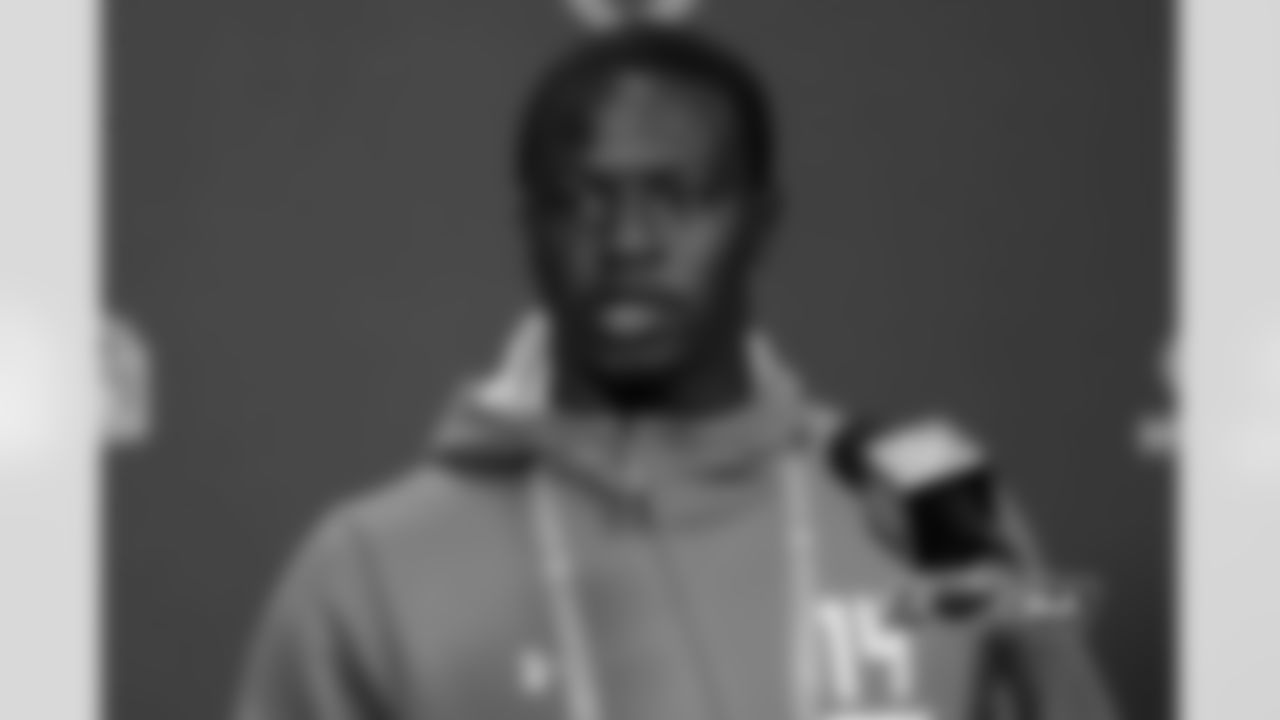 RB Jordan Howard