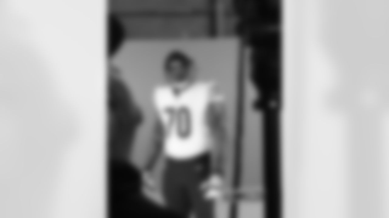 OL Bobby Massie