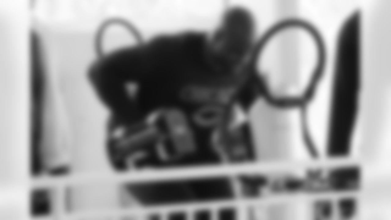 LB Jerrell Freeman