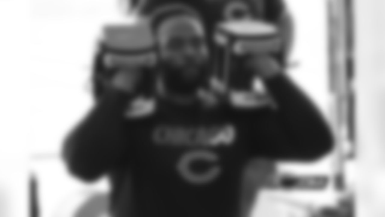 DL Akiem Hicks