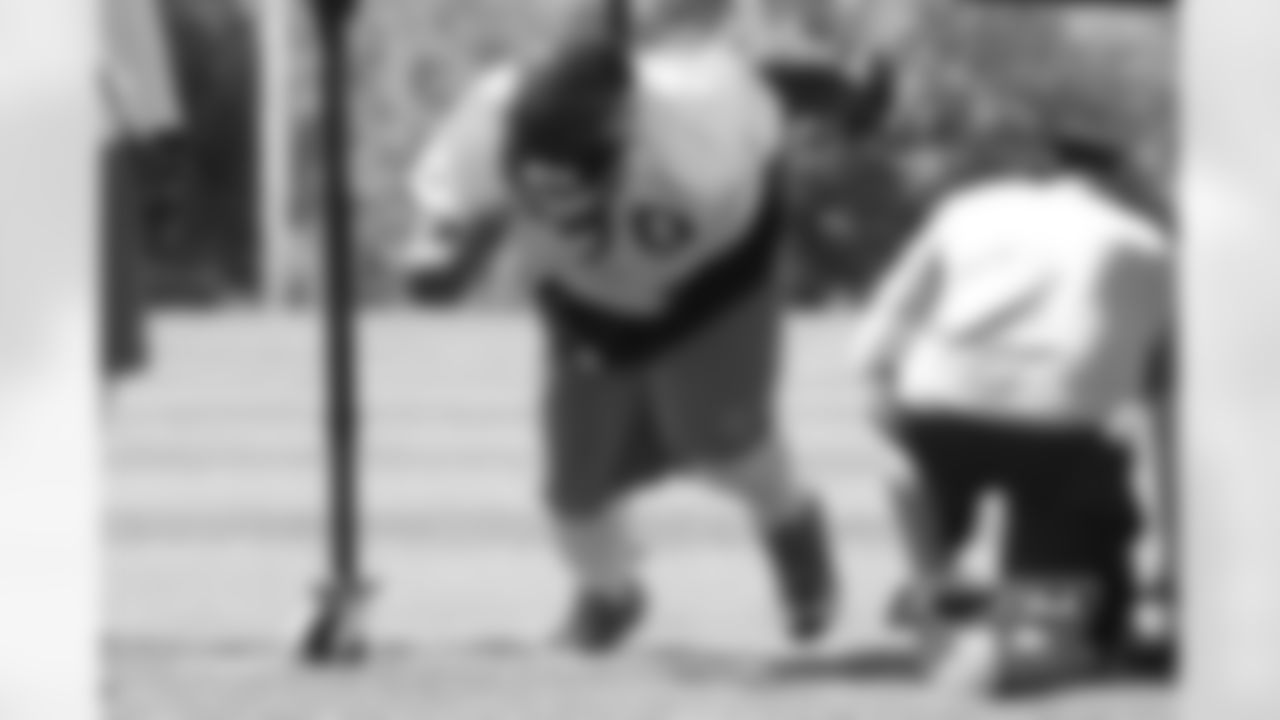 DL Terry Williams