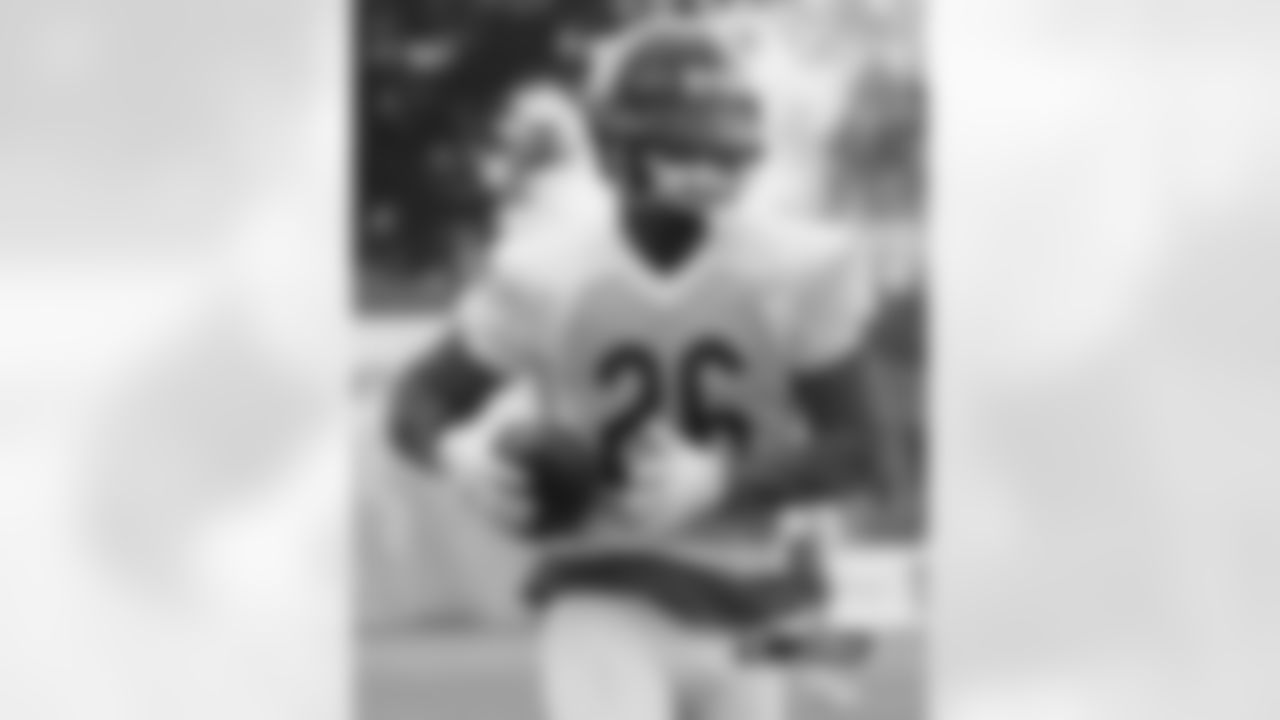 DB Deon Bush