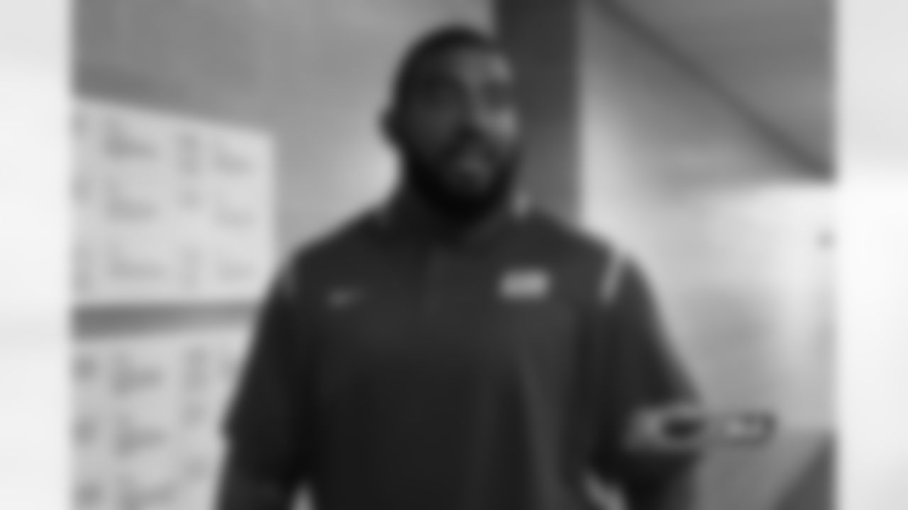 Offensive tackle Bobby Massie