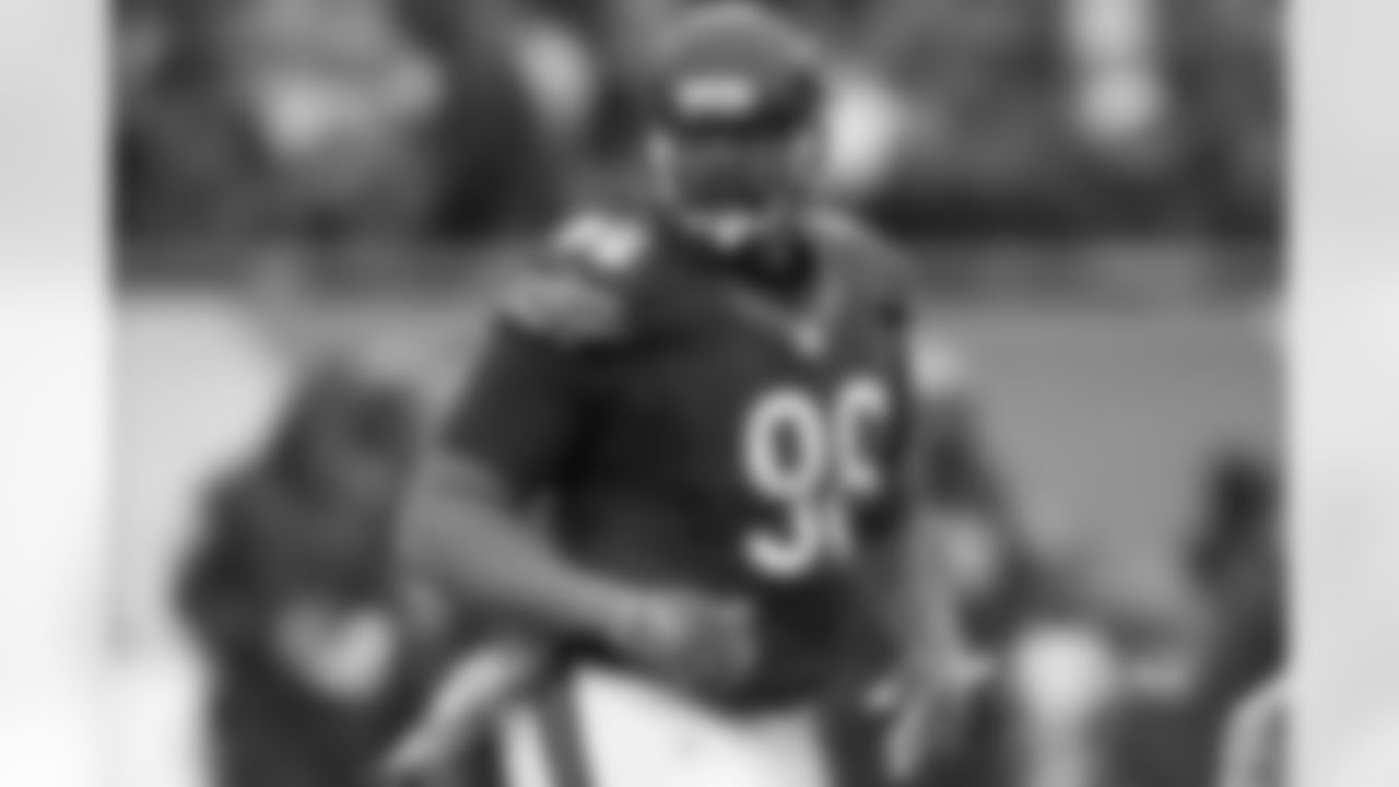 DL Akiem Hicks