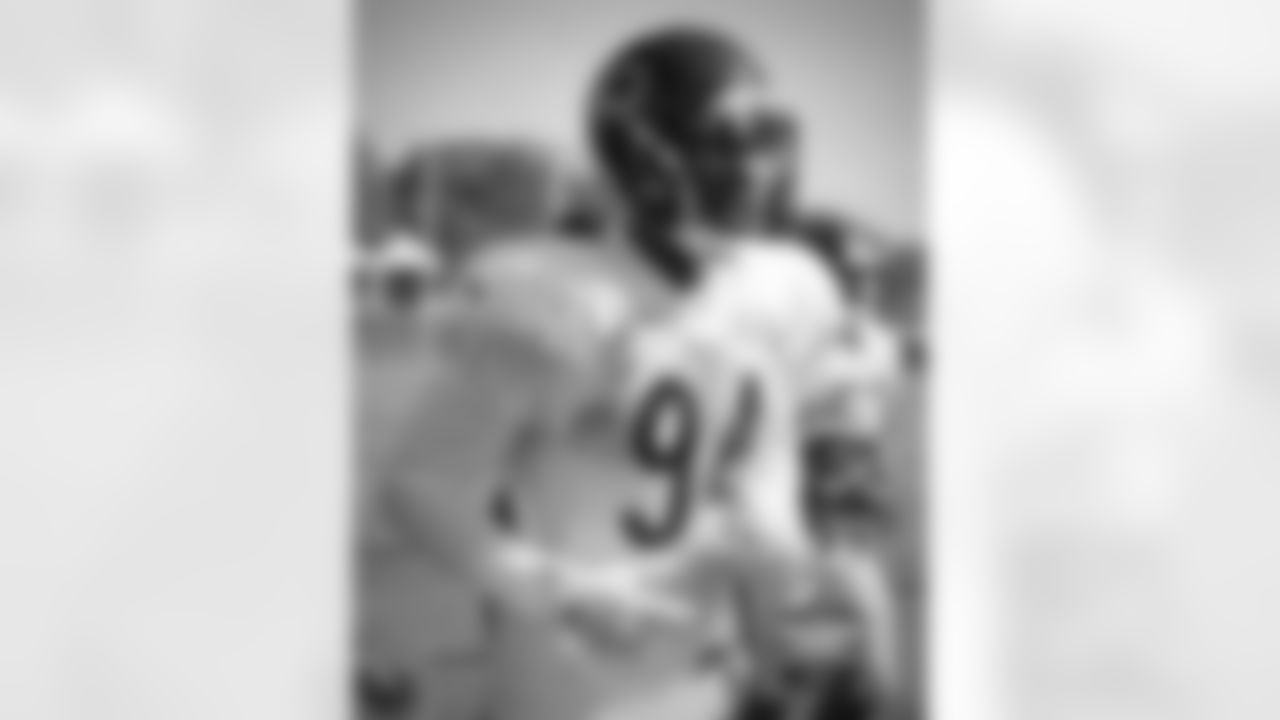 LB Leonard Floyd