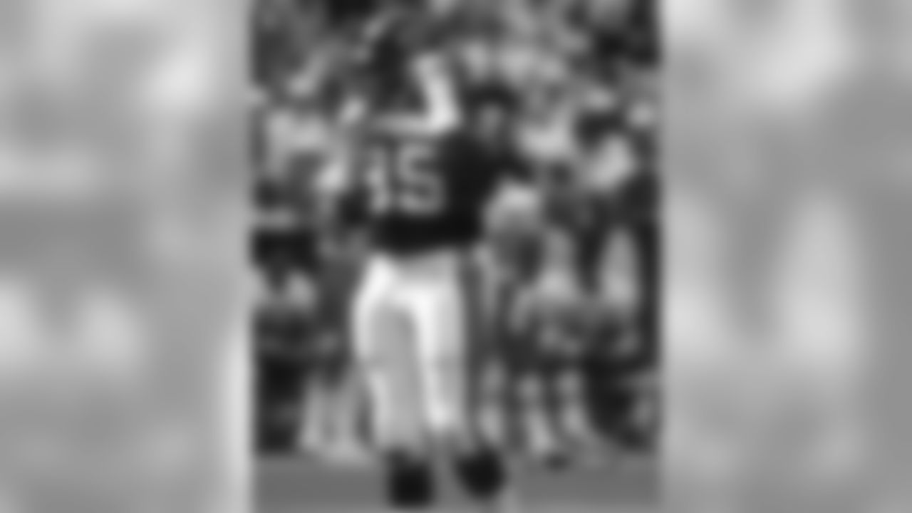 DE Richard Dent
(Photo from 1991 Pro Bowl)