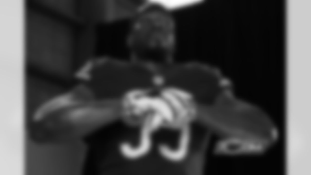 LB Lamarr Houston