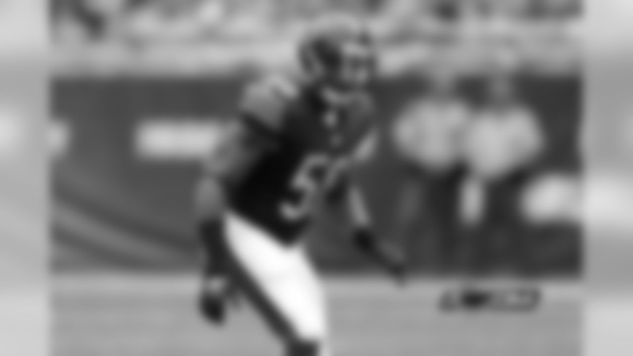 ILB Jerrell Freeman