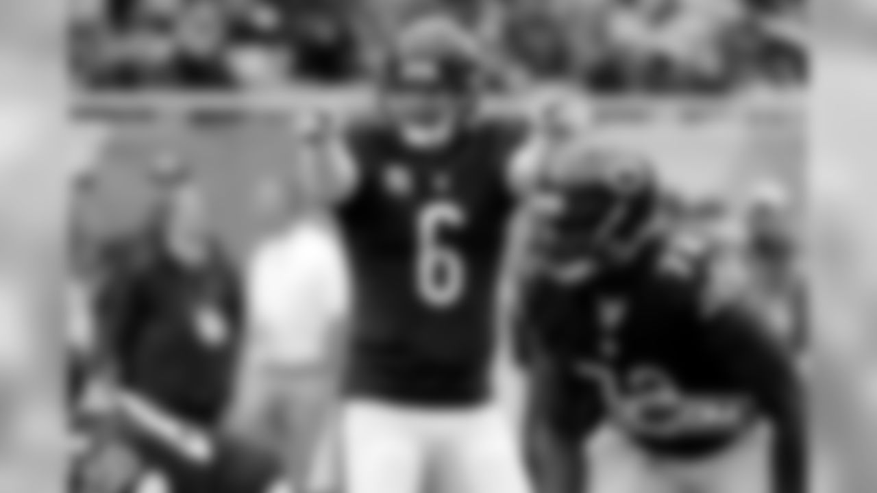 QB Jay Cutler