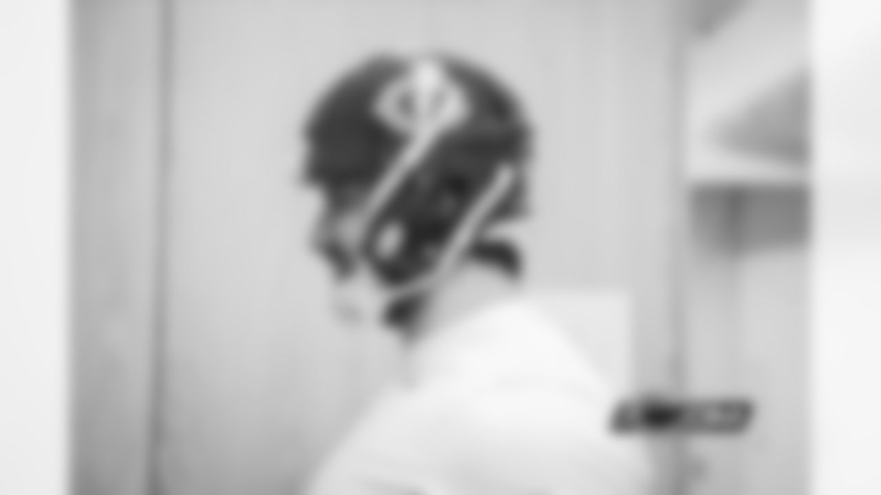 OL Daniel Buchholz