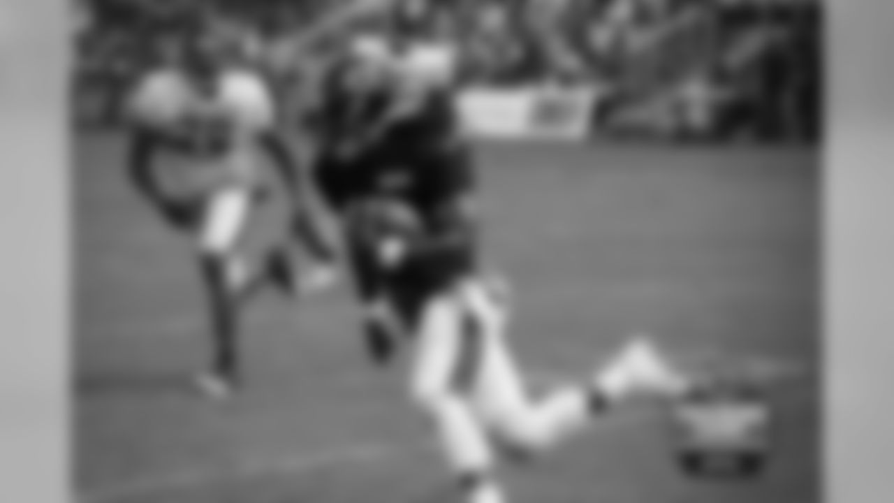 RB Senorise Perry