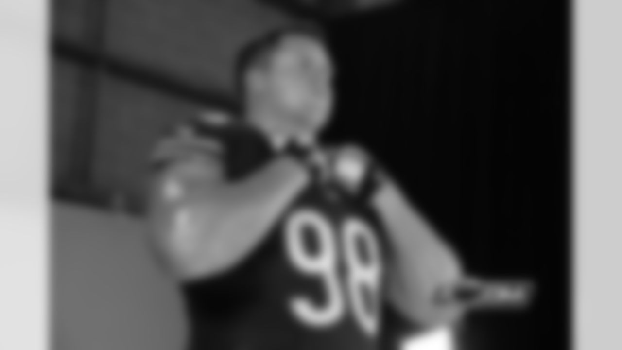 DL Mitch Unrein