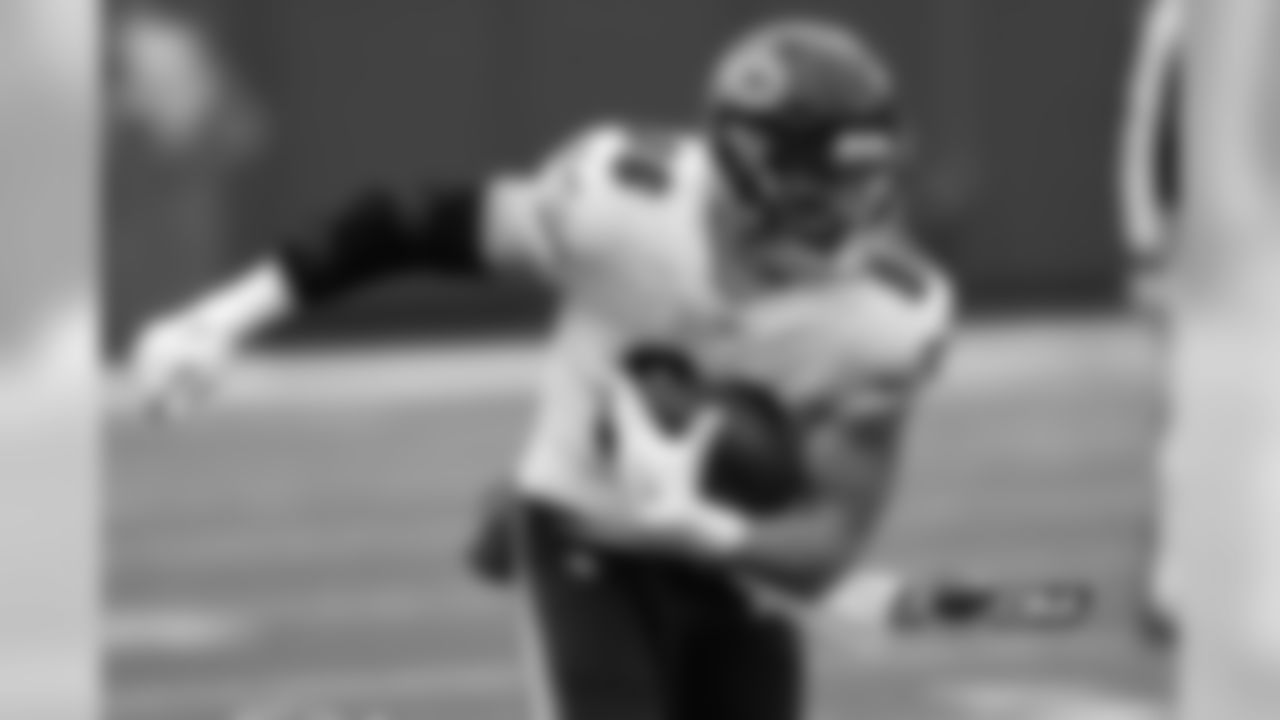 TE Zach Miller