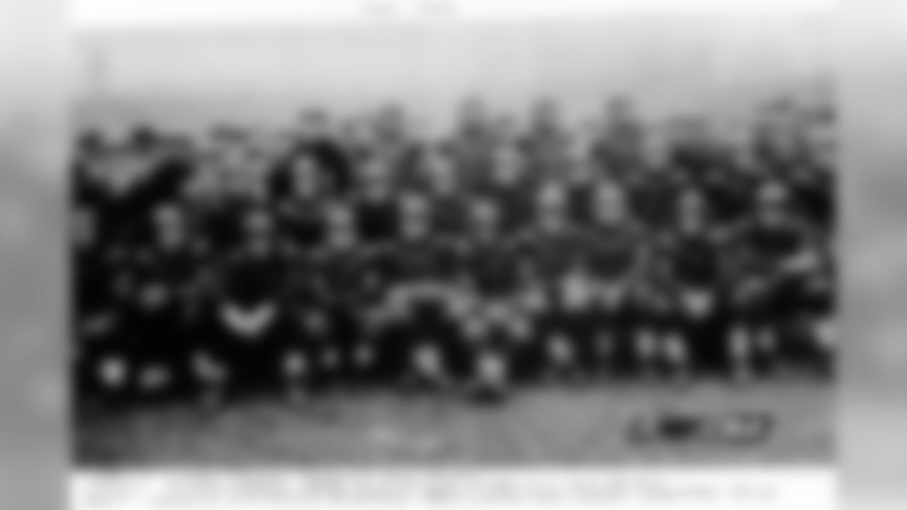 Sternaman 2. King 4. Sternaman 5. Walquist 6. Garvey 7. Halas 8. Bryan 9. White 10. Romney 11. Knop 13. Trafton 15. Fleckenstein 16. Healey 17. Scott 18. Murry 19. Hanny 21. Blacklock 21. Mullen 22. McMillen 23. Vick 24. Anderson 26. Mohardt 26. Erickson 26. Vick 27. Crawford 28. Garvey 29. McElwain 44. Goebel 77. Grange 80. Britton Andrew Lotshaw - Trainer