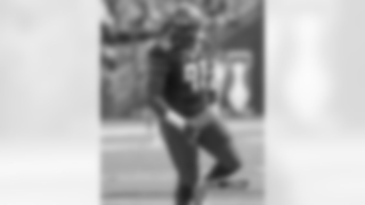 91 Dawuane Smoot, DE, 6-3, 255 lbs, Illinois, Big Ten