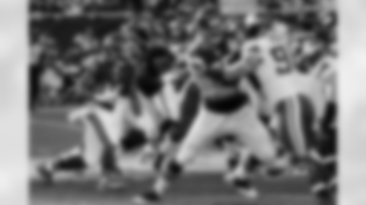 Last meeting at Soldier Field: The Bears lost 23-20 on November 1, 2015. Alshon Jeffery recorded 116 receiving yards and a touchdown on ten catches.